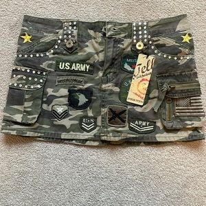 Premium Surplus camo skirt.